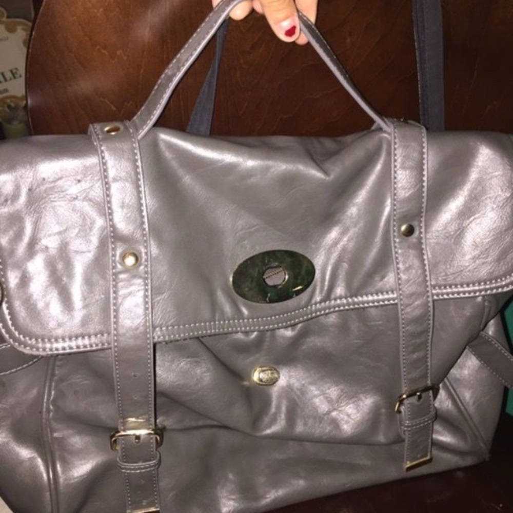 Cute spacious faux leather bag / purse forever21